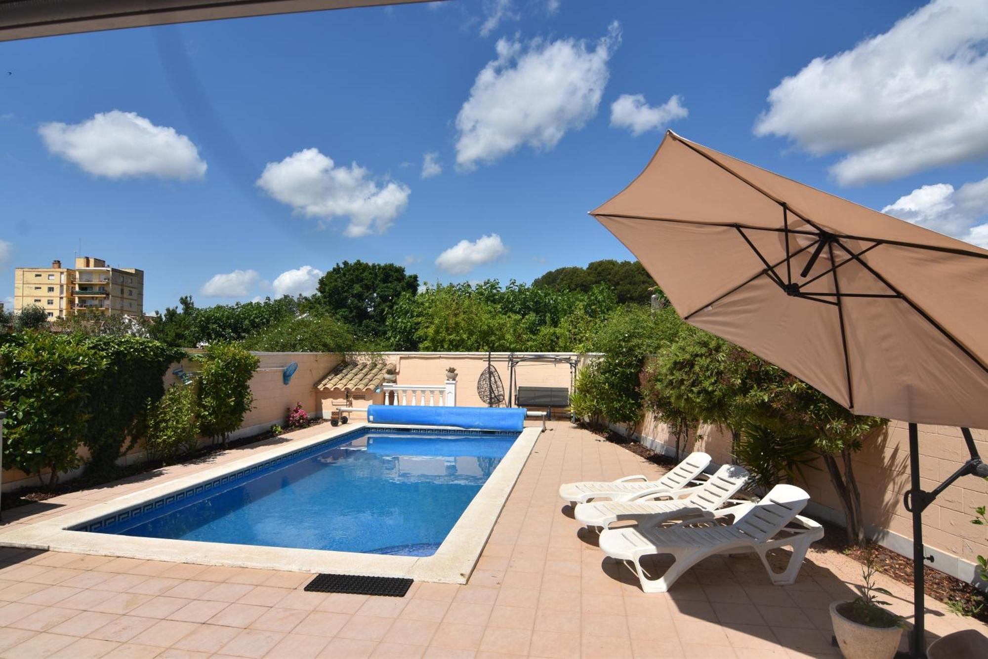 Vil·la Rnet - Collsacabra Con Piscina Privada
