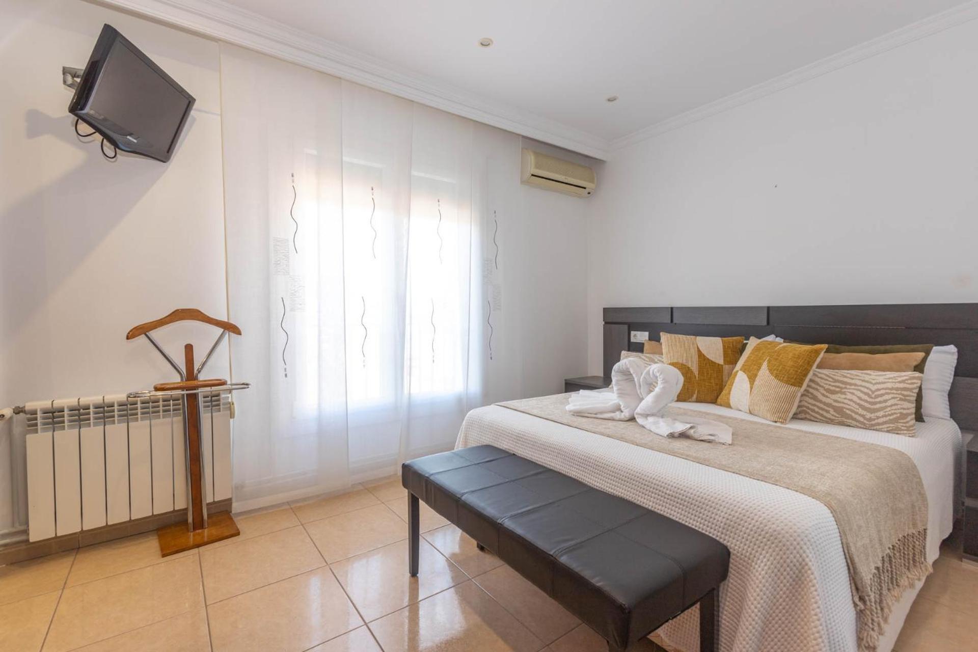 Villa Rnet - Collsacabra Con Piscina Privada